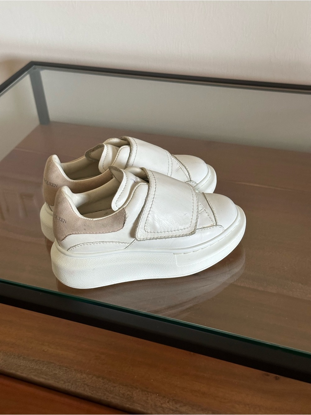 Alexander McQueen Kids Oversized Velcro Leather Sneakers EU 26